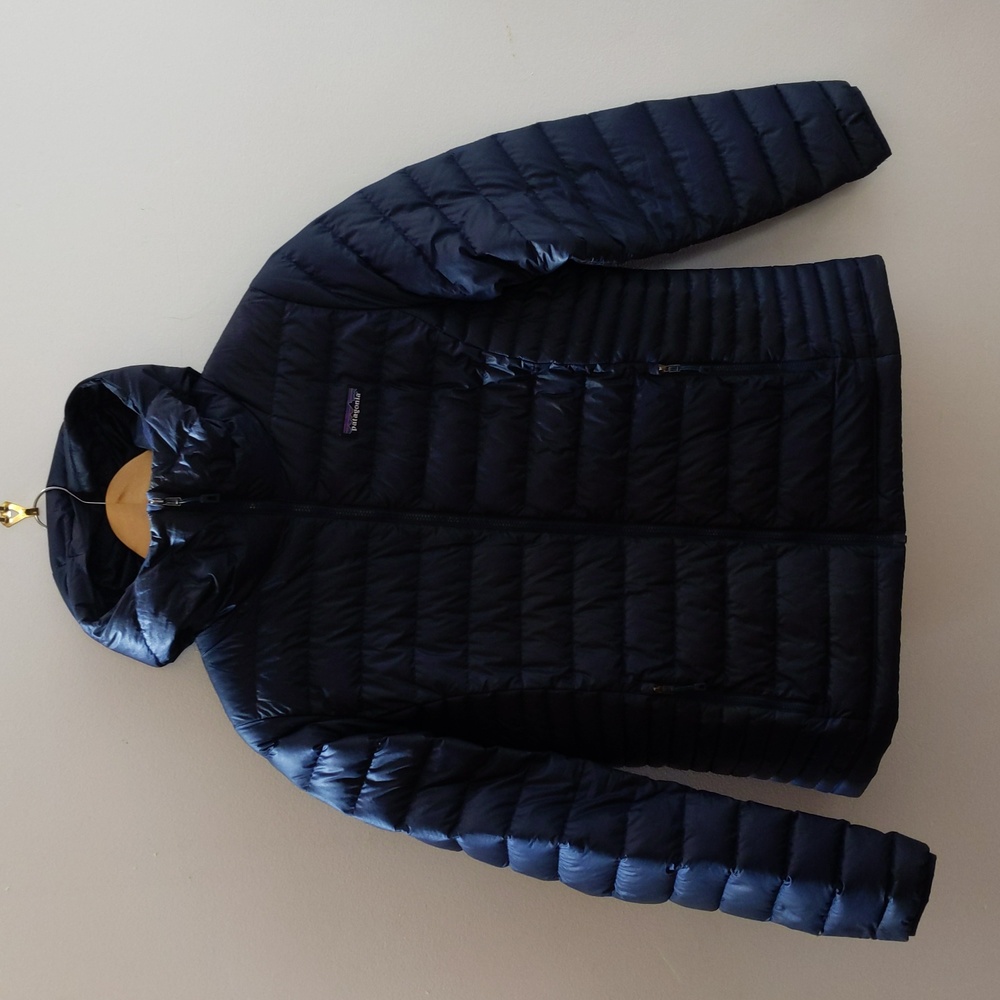 Patagonia women's down hoodie Large